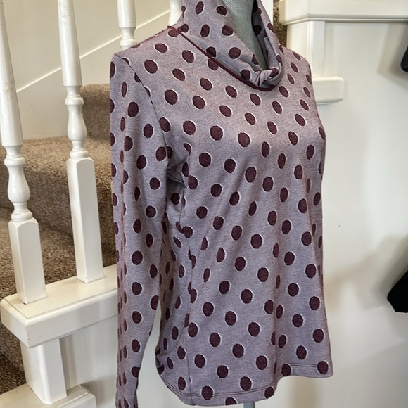 Nwot. Burgundy polka dot blouse - Picture 2 of 7